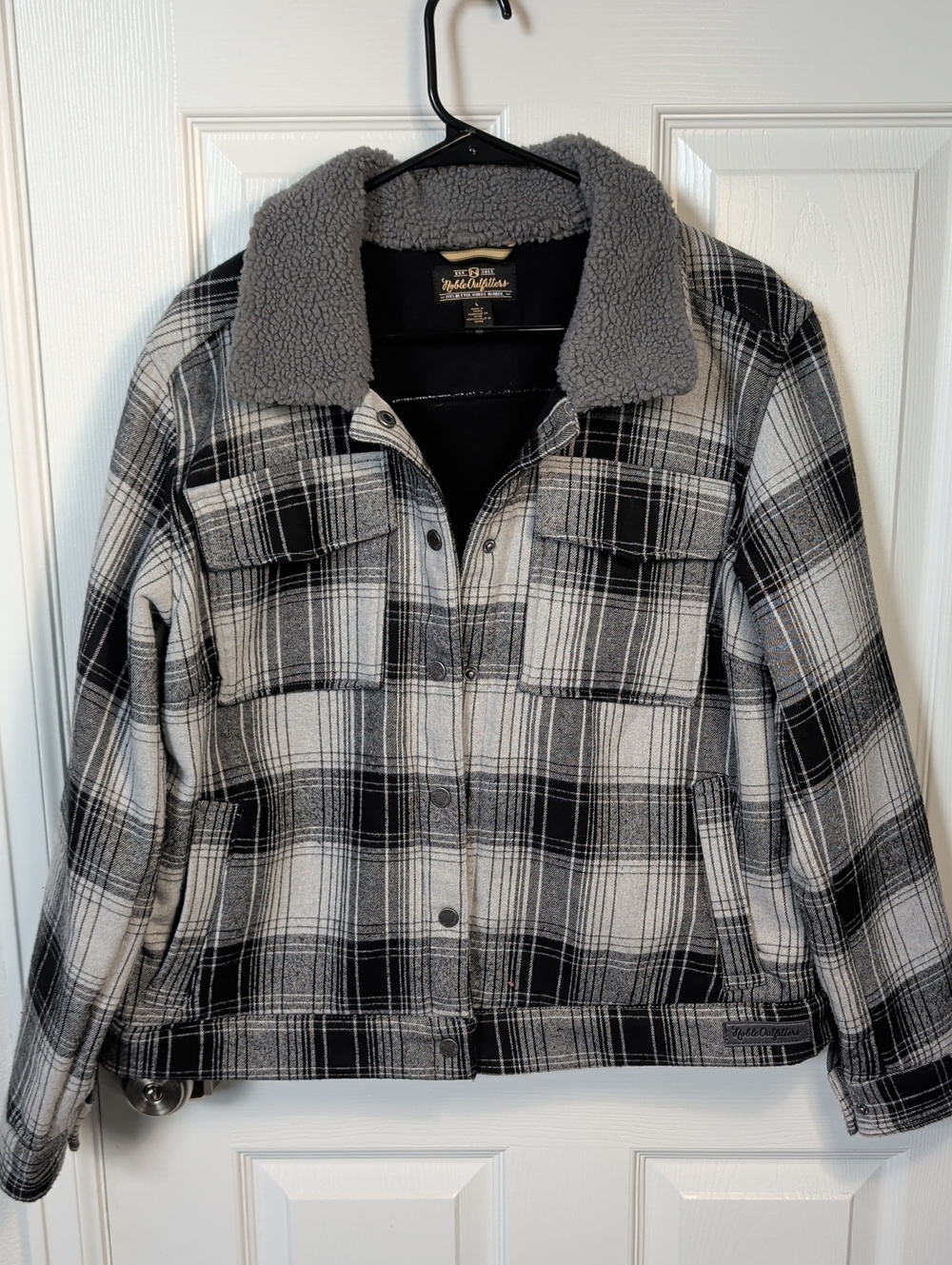 Wrangler Black & White Plaid Sherpa Collar Jacket